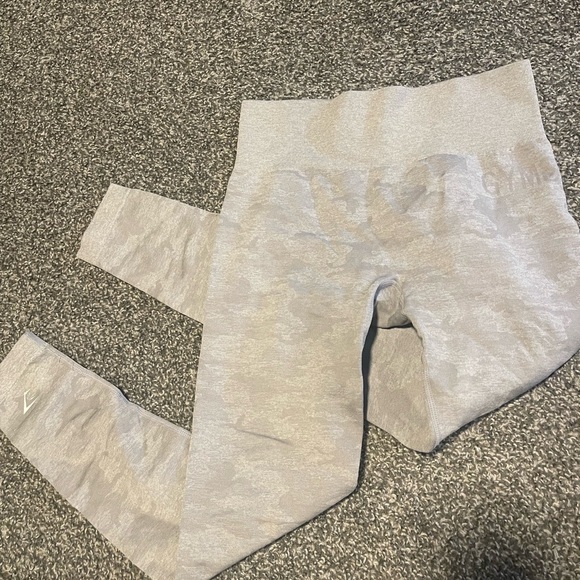 Gymshark Pants - Grey Camo Leggings